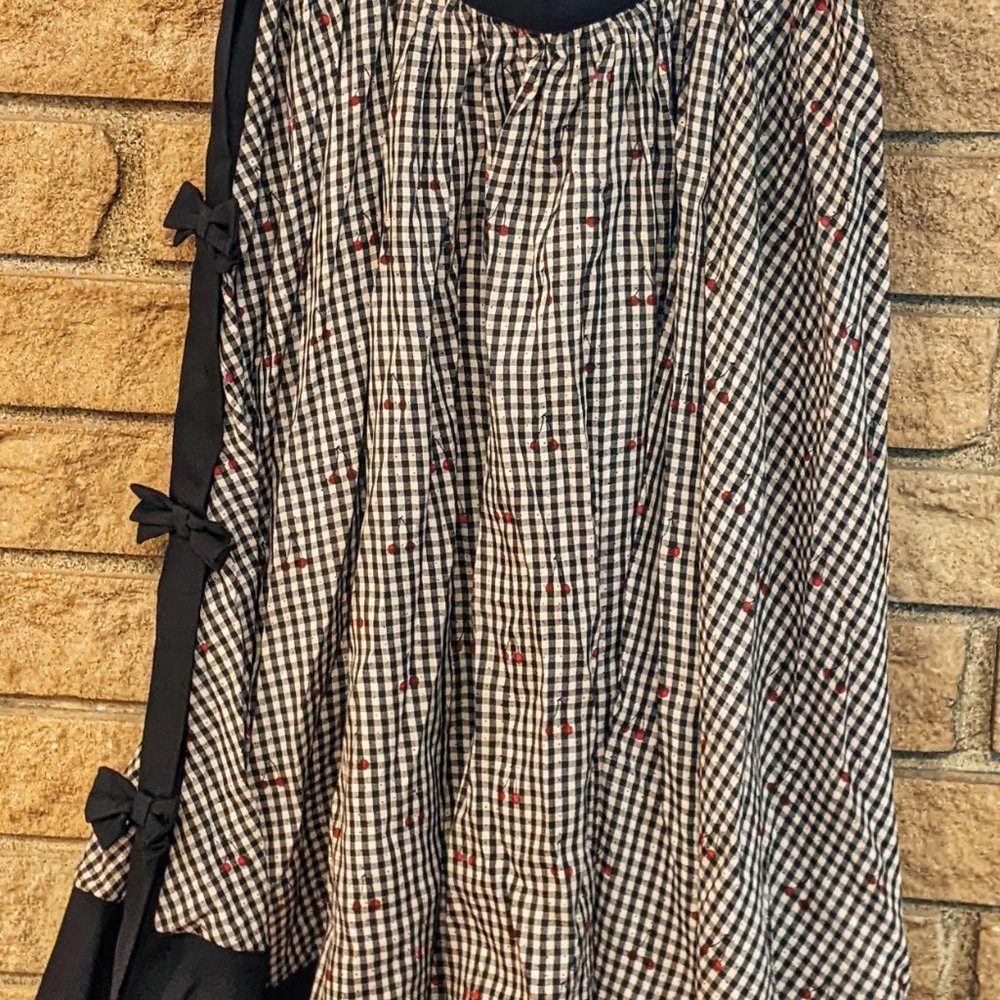 Unique Vintage Black Gingham & Cherry Print Rye Swing Skirt - Picture 2 of 3